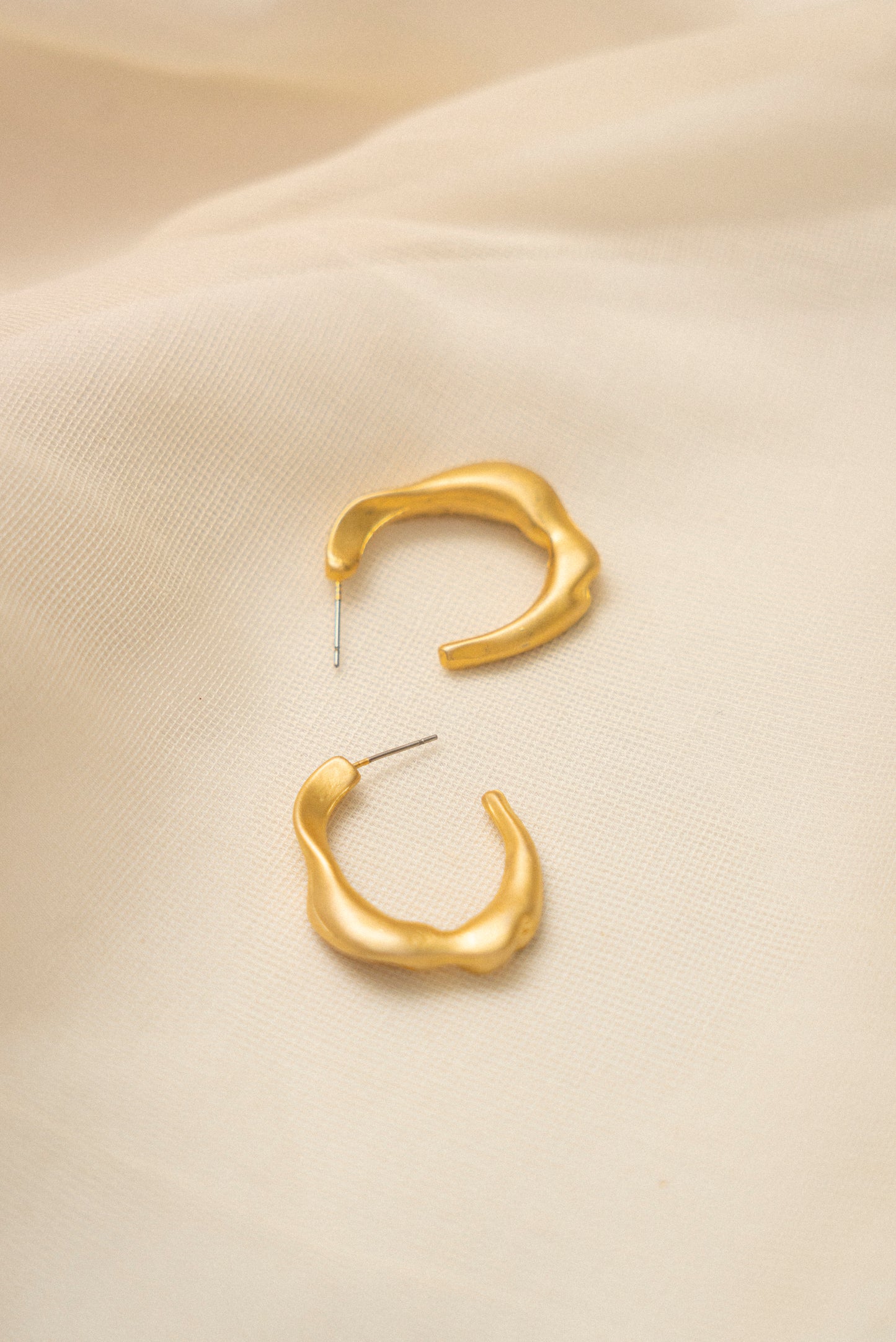 Strata Hoops