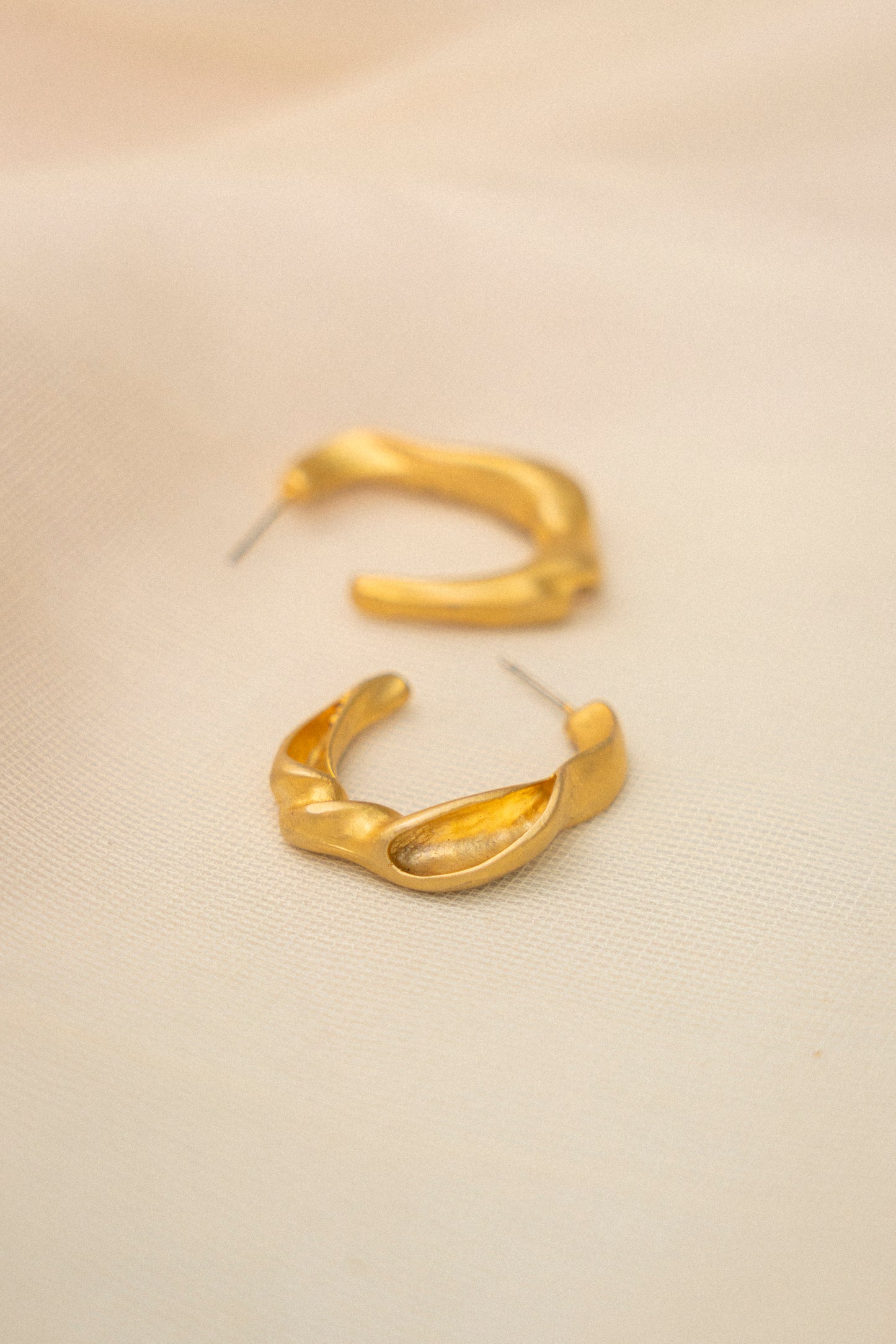 Strata Hoops
